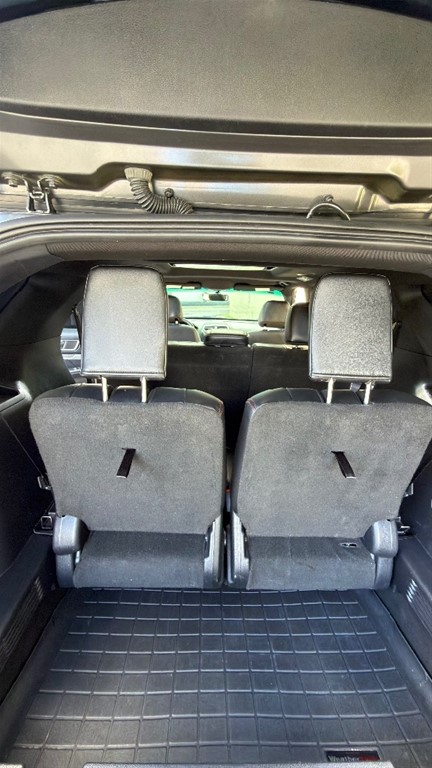 2017 Ford Explorer Sport — foto 8 / 12