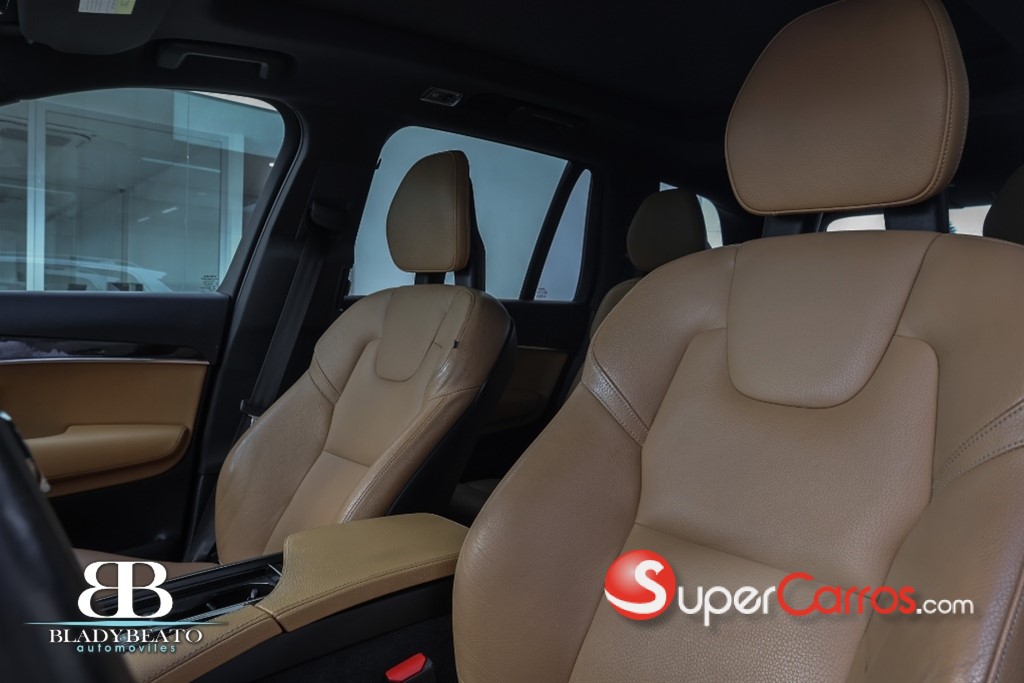 2018 Volvo XC90 Momentum T6 — foto 3 / 12