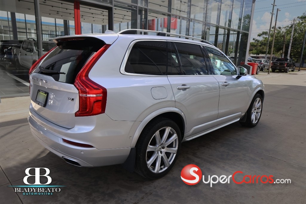 2018 Volvo XC90 Momentum T6 — foto 10 / 12