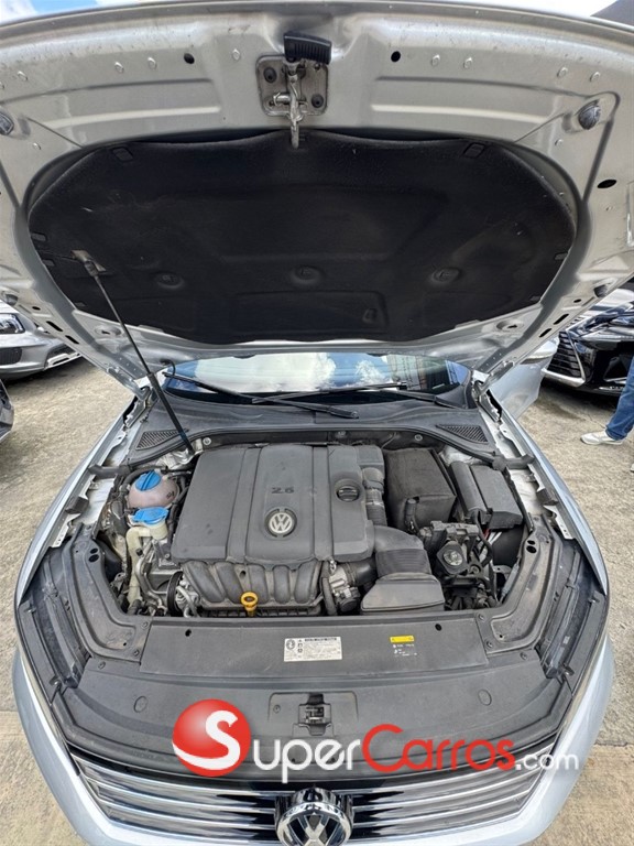 2017 Volkswagen Passat — foto 9 / 12