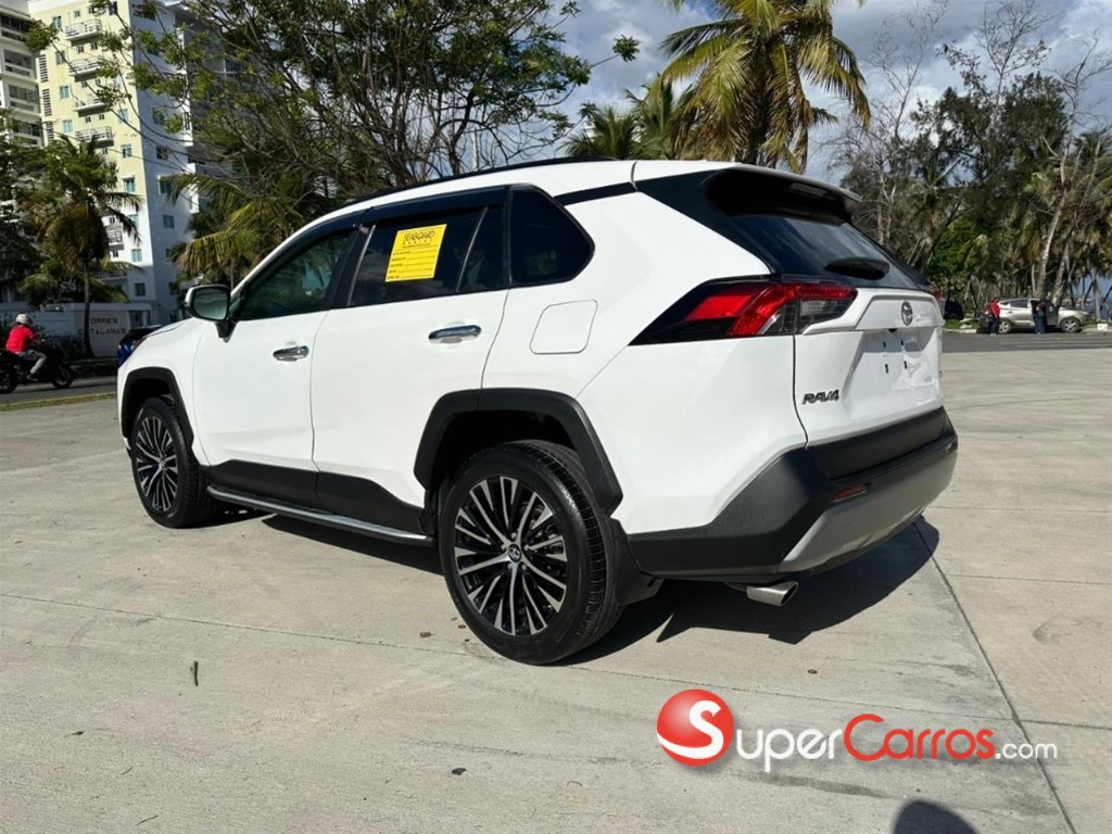 2022 Toyota RAV4 XLE — foto 5 / 12