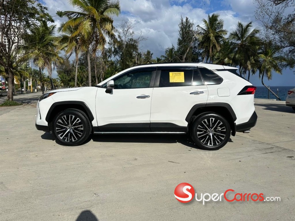 2022 Toyota RAV4 XLE — foto 7 / 12