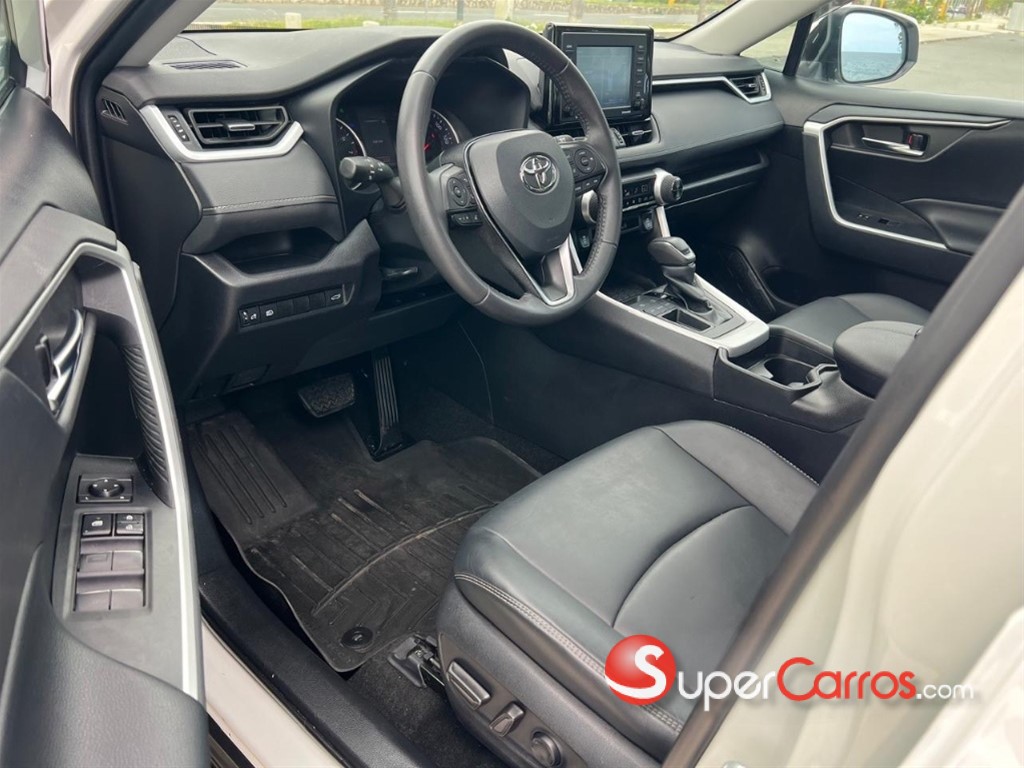 2022 Toyota RAV4 XLE — foto 11 / 12