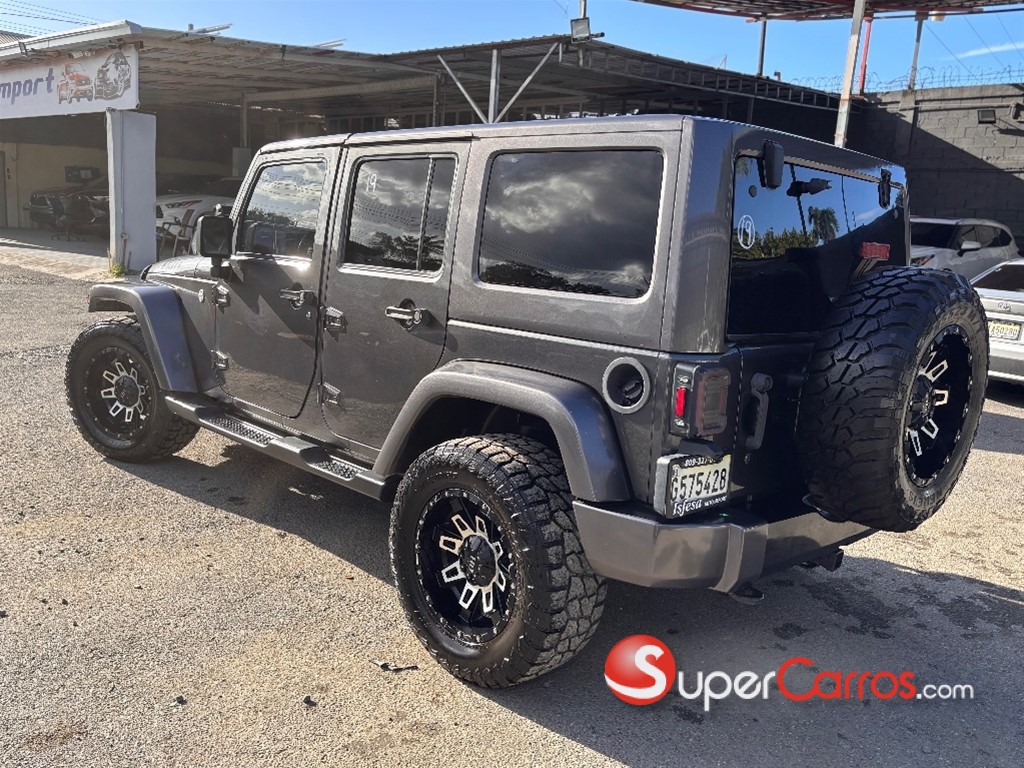 2016 Jeep Wrangler Willys Wheeler — foto 6 / 10