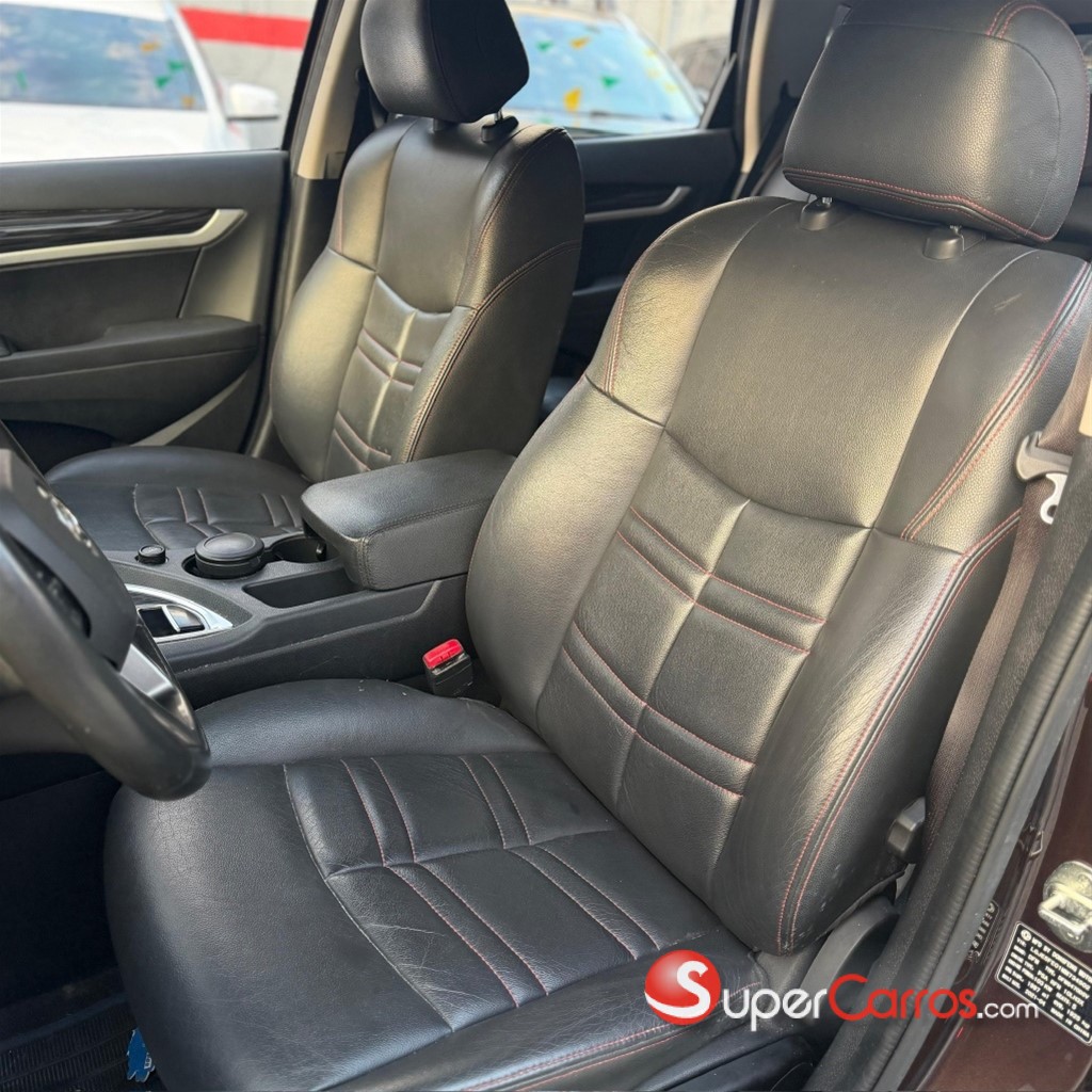 2021 Dongfeng AX7 — foto 10 / 12