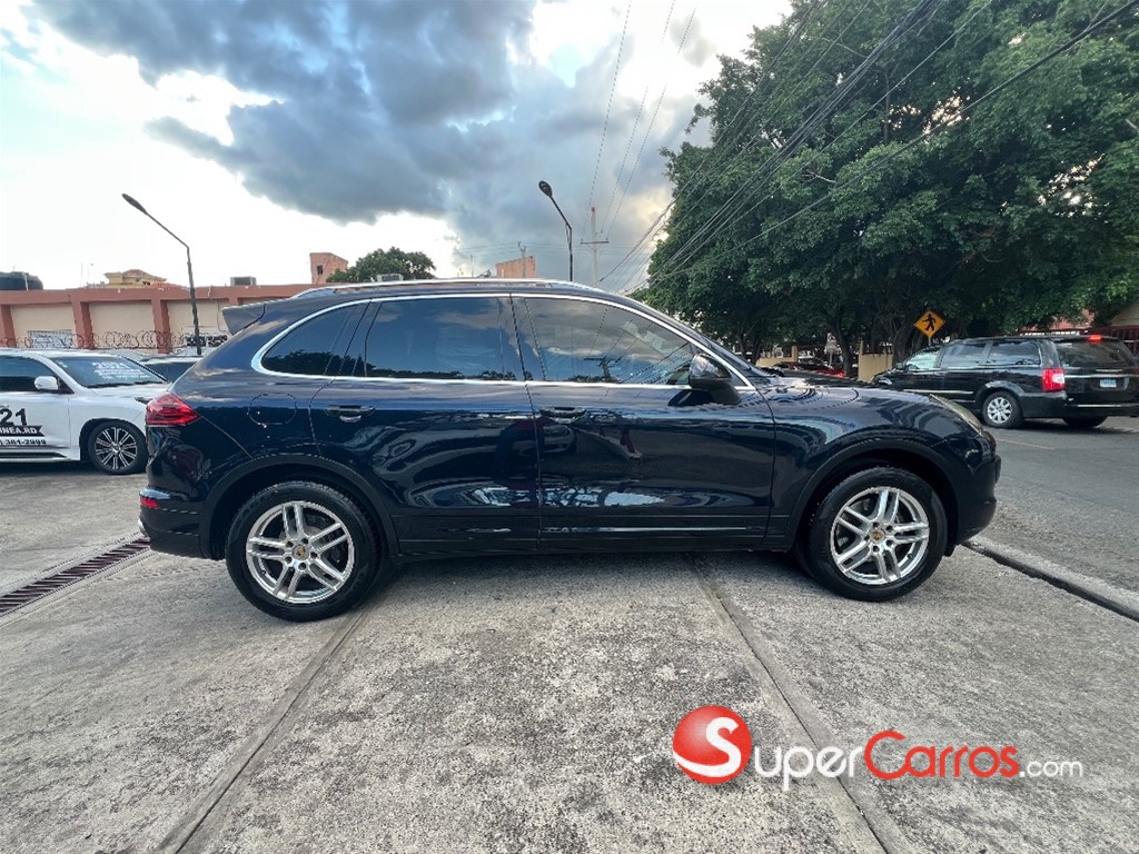 2016 Porsche Cayenne — foto 4 / 12