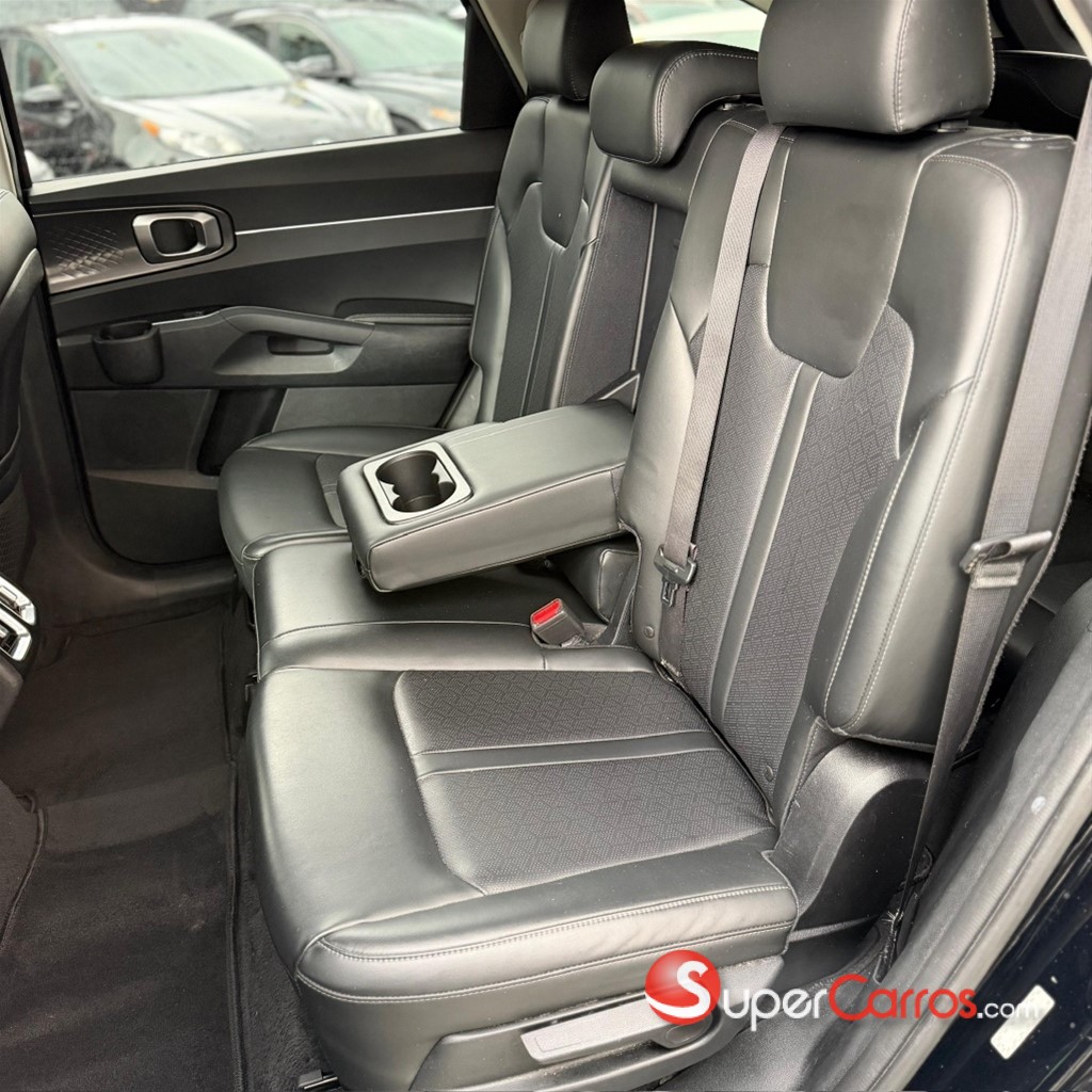 2021 Kia Sorento S — foto 3 / 12