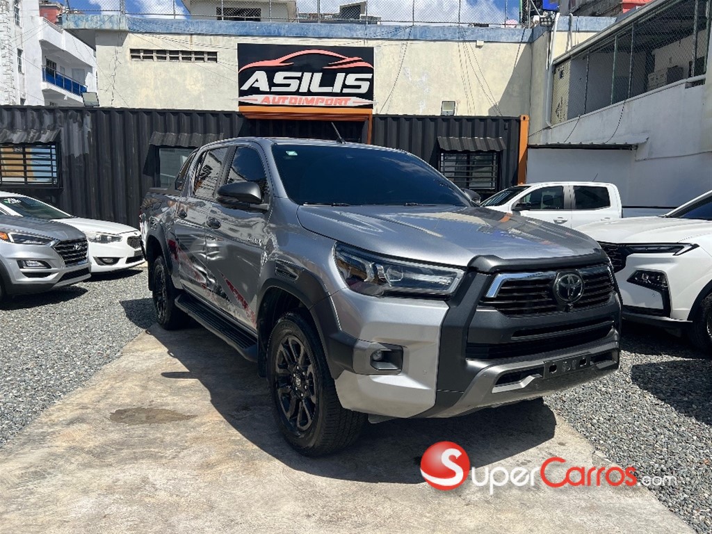 2023 Toyota Hilux SR5 ADVENTURE
