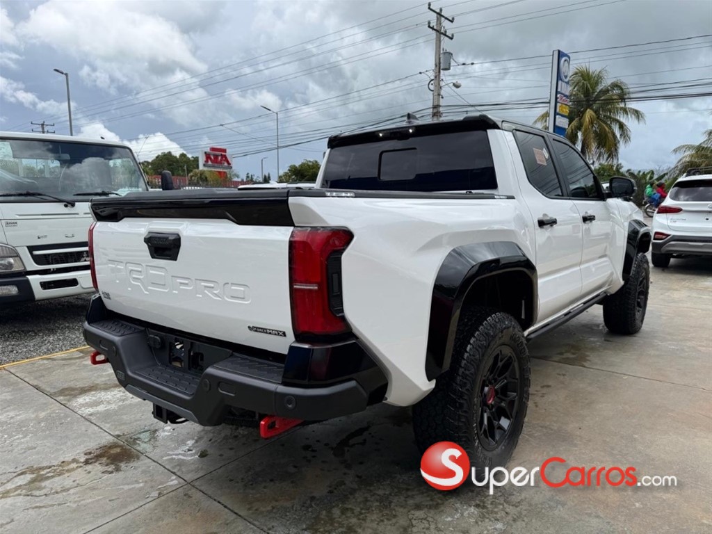 2025 Toyota Tacoma TRD PRO — foto 6 / 12