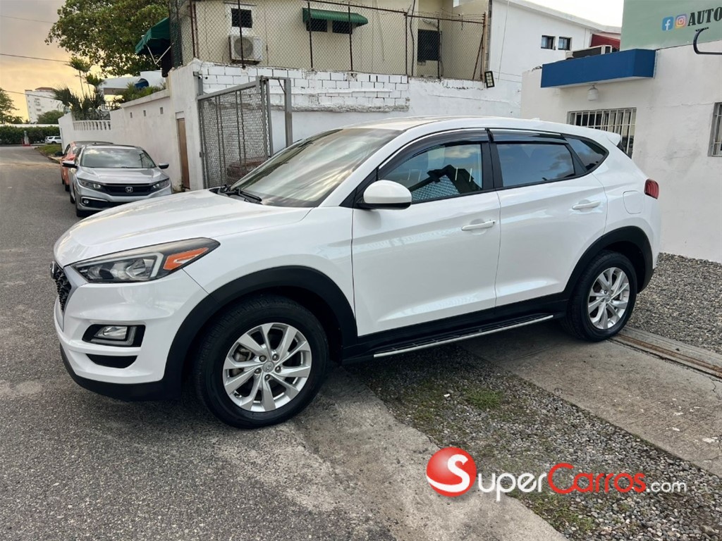 2020 Hyundai Tucson SE — foto 2 / 9