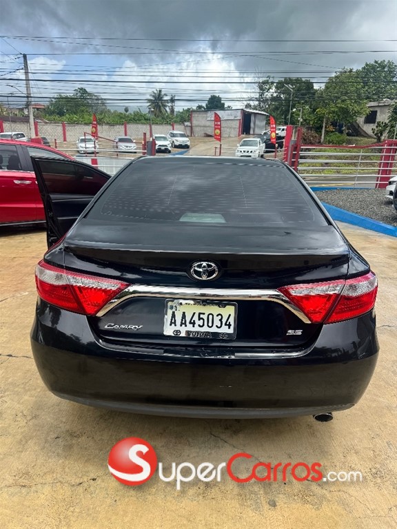 2016 Toyota Camry SE — foto 5 / 11
