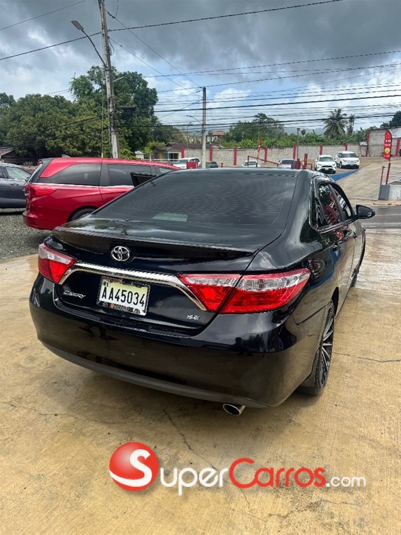 2016 Toyota Camry SE — foto 6 / 11