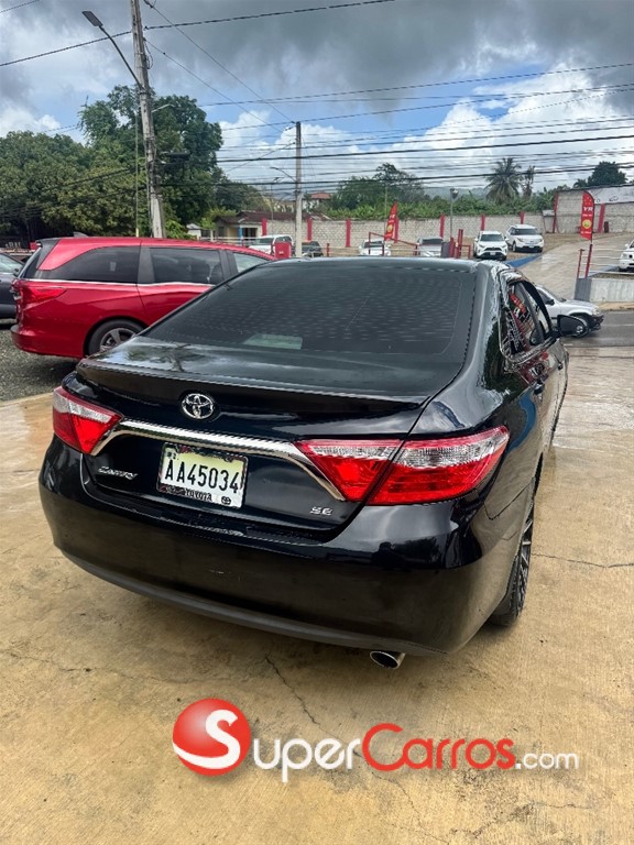 2016 Toyota Camry SE — foto 11 / 11