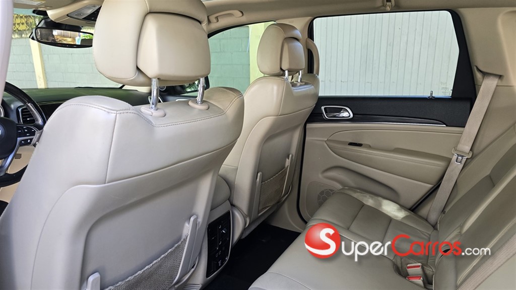 2020 Jeep Grand Cherokee Limited — foto 8 / 11