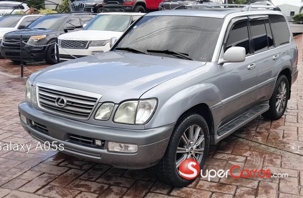 2005 Lexus LX 470