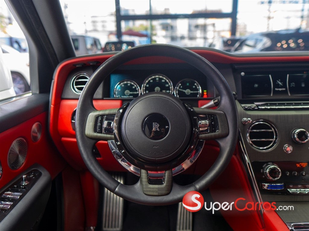 2021 Rolls Royce Cullinan — foto 7 / 11