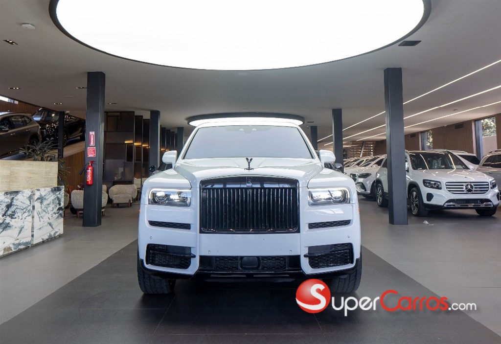 2021 Rolls Royce Cullinan — foto 8 / 11