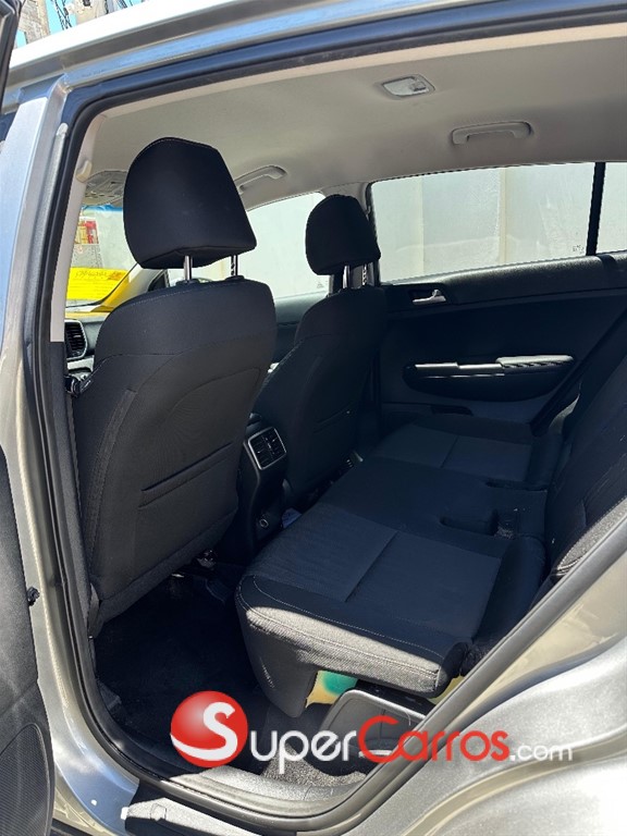 2020 Kia Sportage LX — foto 7 / 7