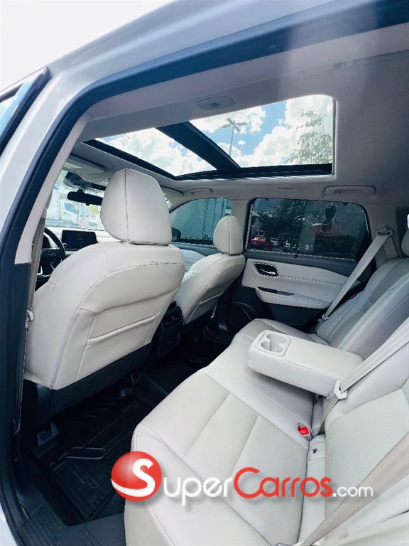 2021 Nissan Rogue SV — foto 9 / 12