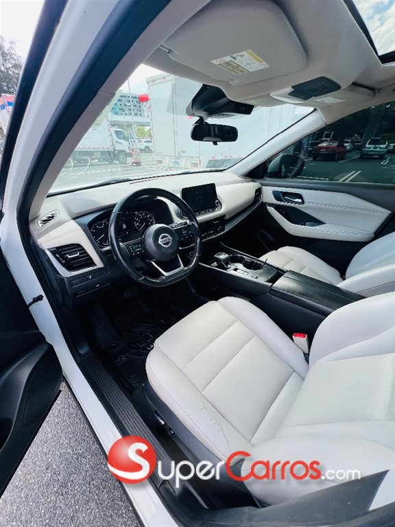 2021 Nissan Rogue SV — foto 11 / 12