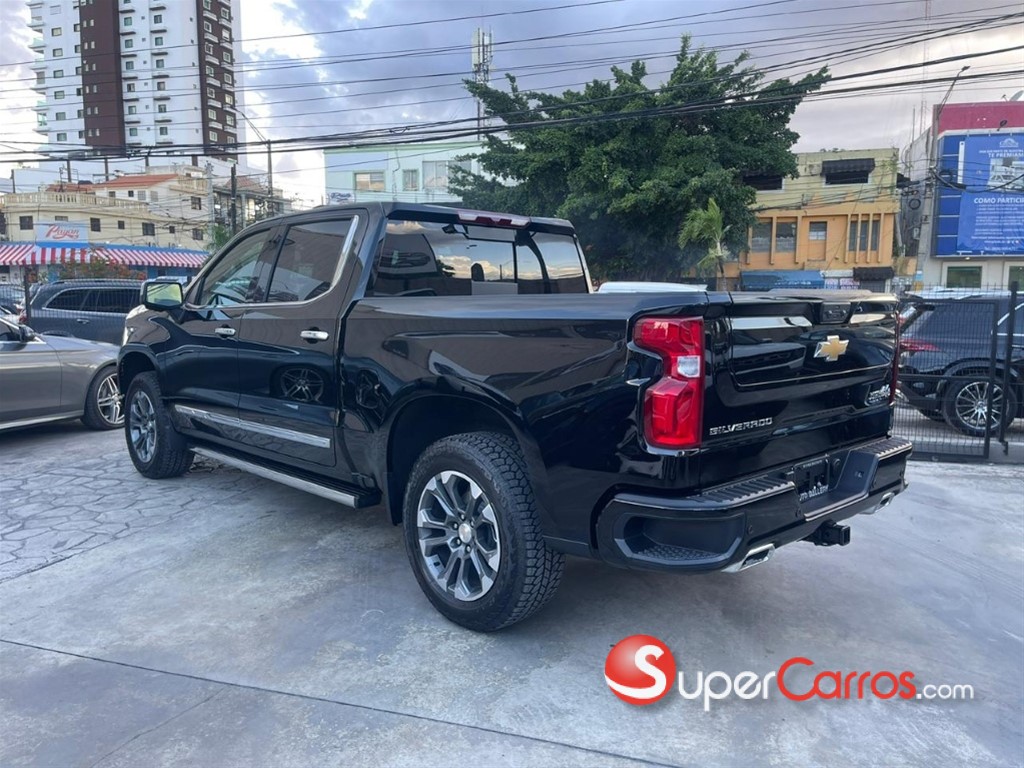 2026 Chevrolet Silverado High Country Duramax — foto 6 / 11