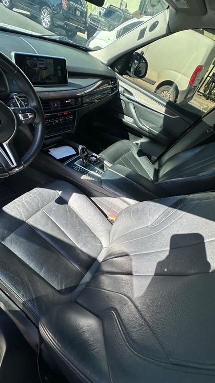 2016 BMW X 5 SDrive 35i — foto 9 / 9