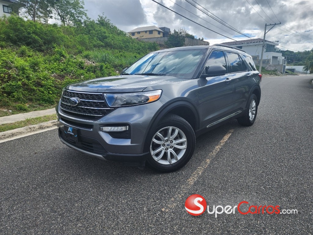 2022 Ford Explorer XLT 4WD