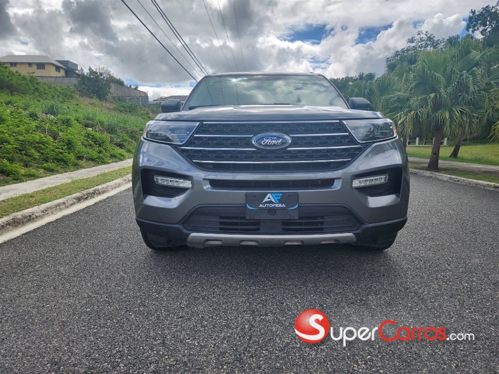 2022 Ford Explorer XLT 4WD — foto 3 / 12