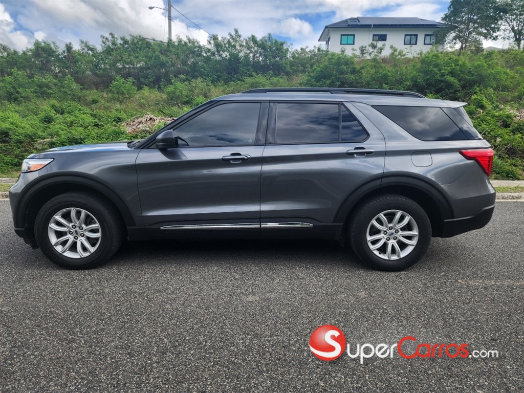 2022 Ford Explorer XLT 4WD — foto 5 / 12