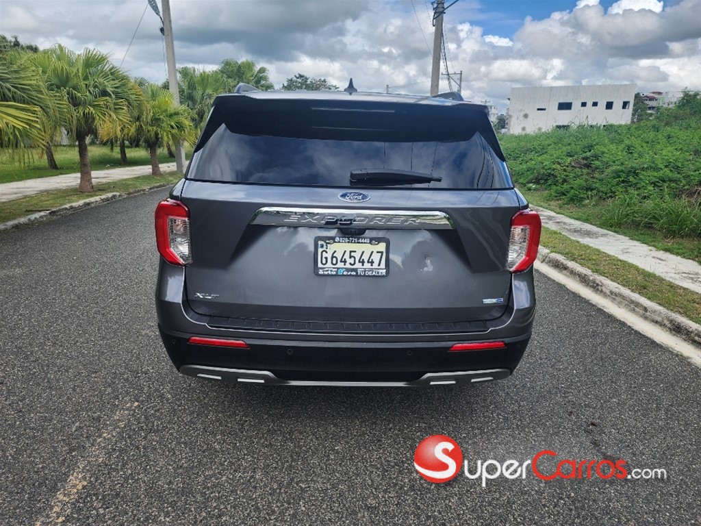 2022 Ford Explorer XLT 4WD — foto 7 / 12