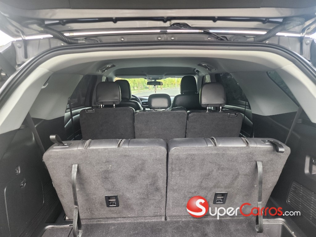 2022 Ford Explorer XLT 4WD — foto 9 / 12