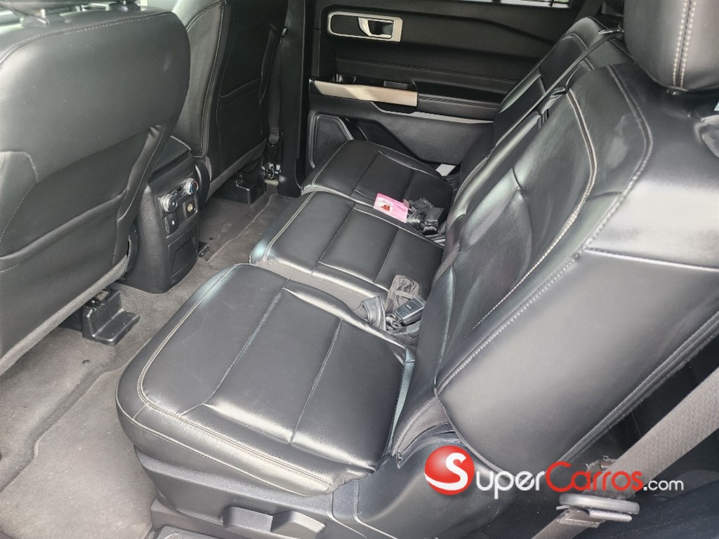 2022 Ford Explorer XLT 4WD — foto 10 / 12
