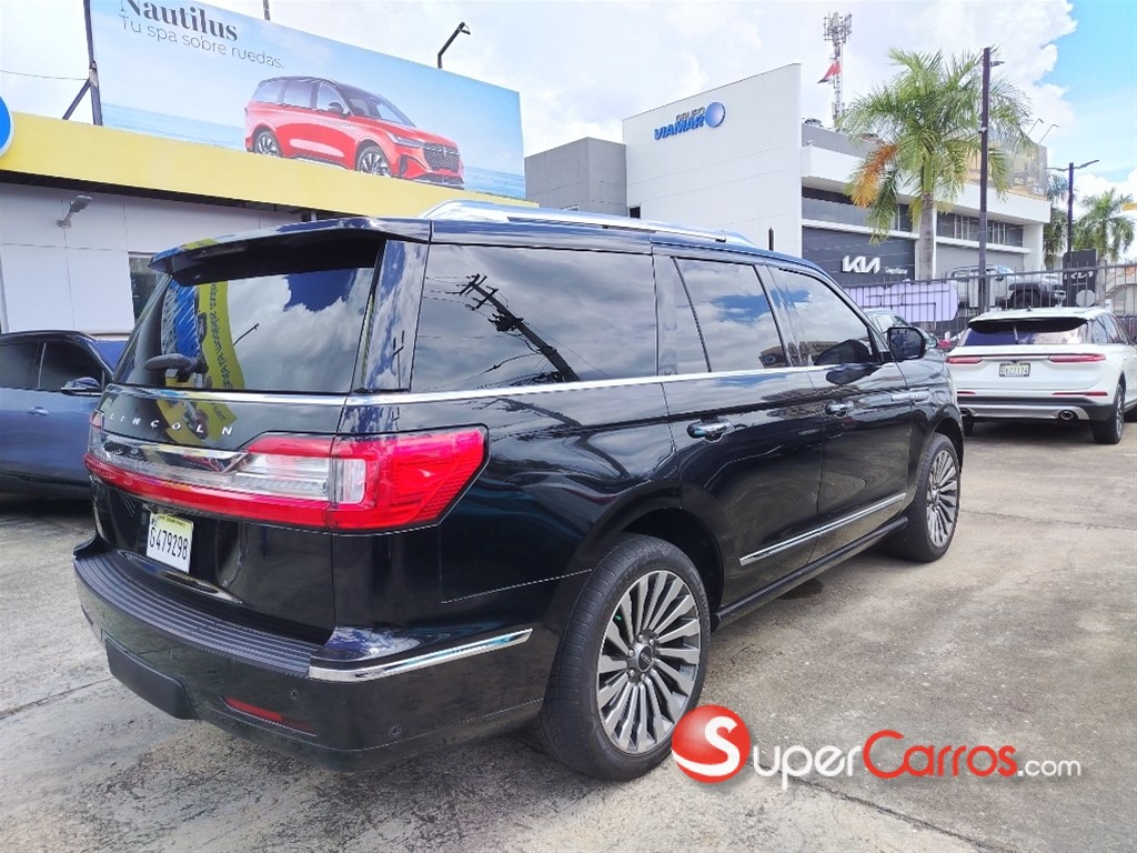 2019 Lincoln Navigator Reserve II — foto 6 / 12