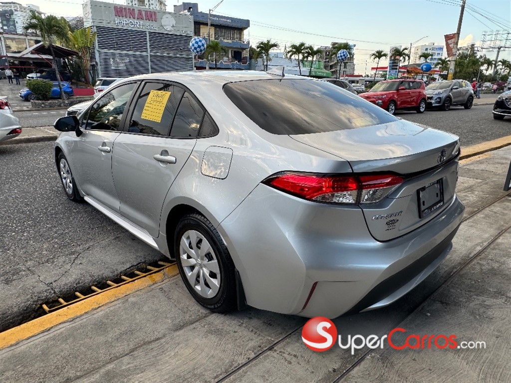 2020 Toyota Corolla LE — foto 6 / 10