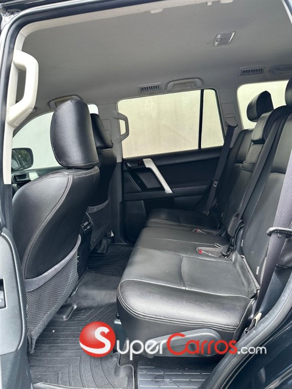 2017 Toyota Land Cruiser Prado TXL — foto 6 / 7
