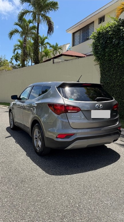 2018 Hyundai Santa Fe Sport — foto 2 / 12