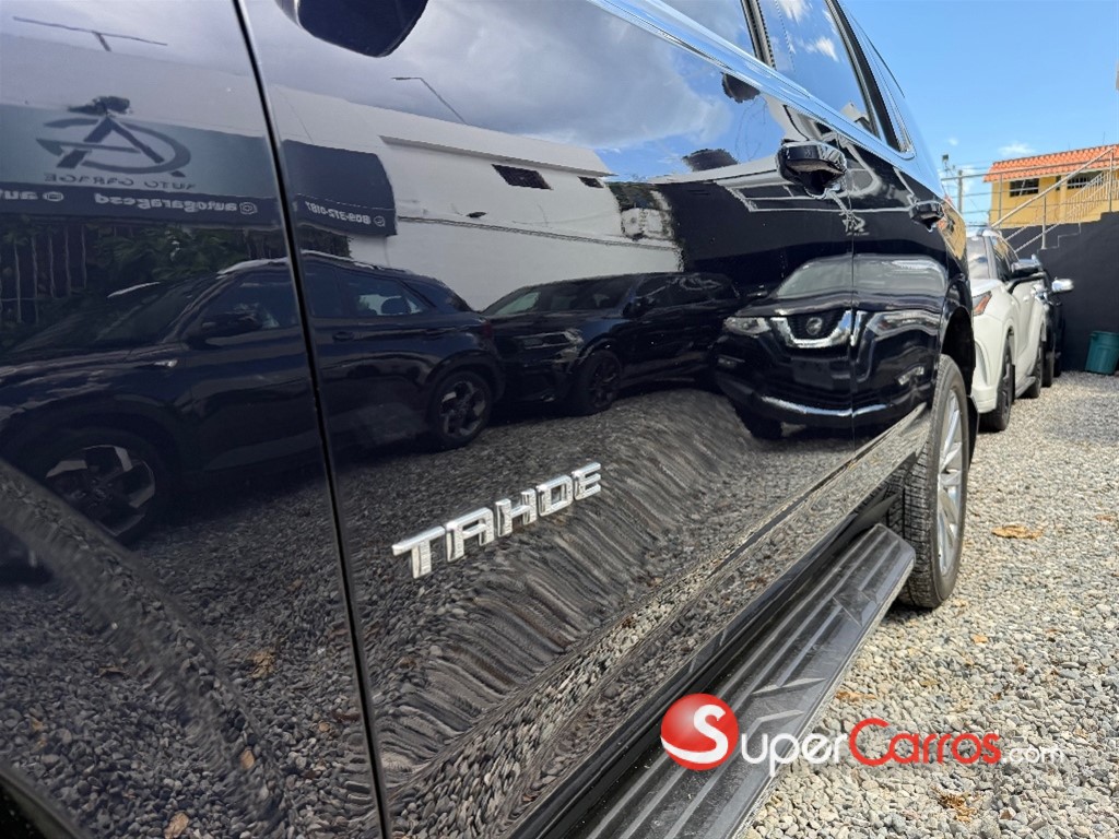 2021 Chevrolet Tahoe LT — foto 4 / 12