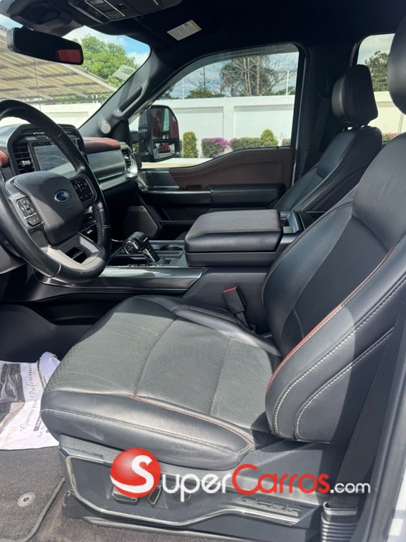 2021 Ford F 150 Lariat — foto 9 / 10