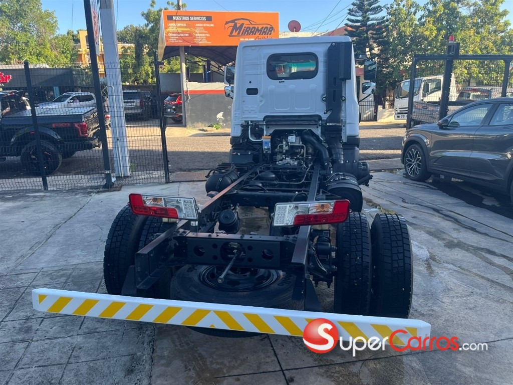 2026 TATA ULTRA T 6-33WB — foto 2 / 8