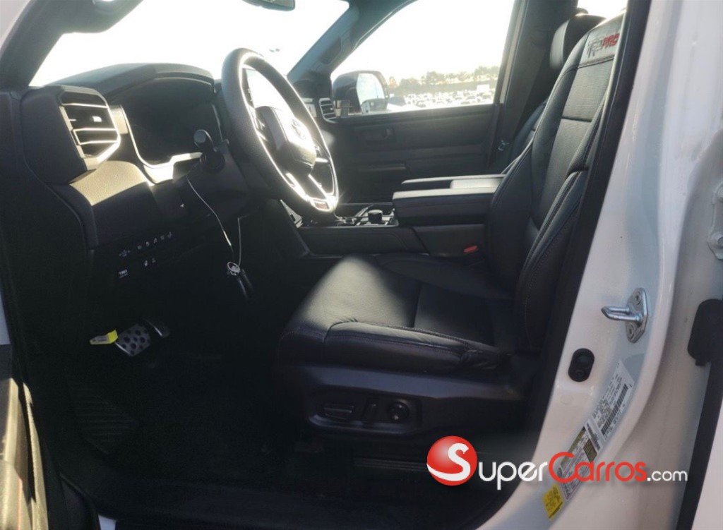 2025 Toyota Tundra TRD PRO — foto 4 / 12