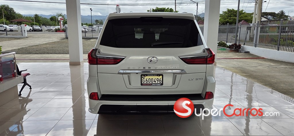 2020 Lexus LX 570 Super Sport — foto 6 / 12
