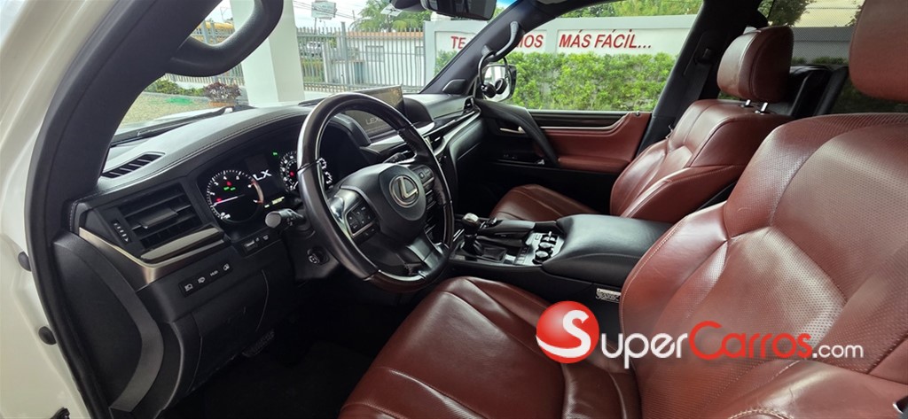 2020 Lexus LX 570 Super Sport — foto 10 / 12
