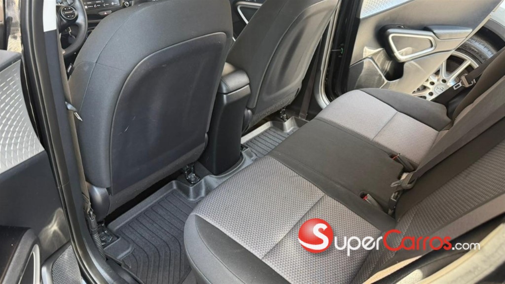 2023 Kia Soul LX — foto 12 / 12