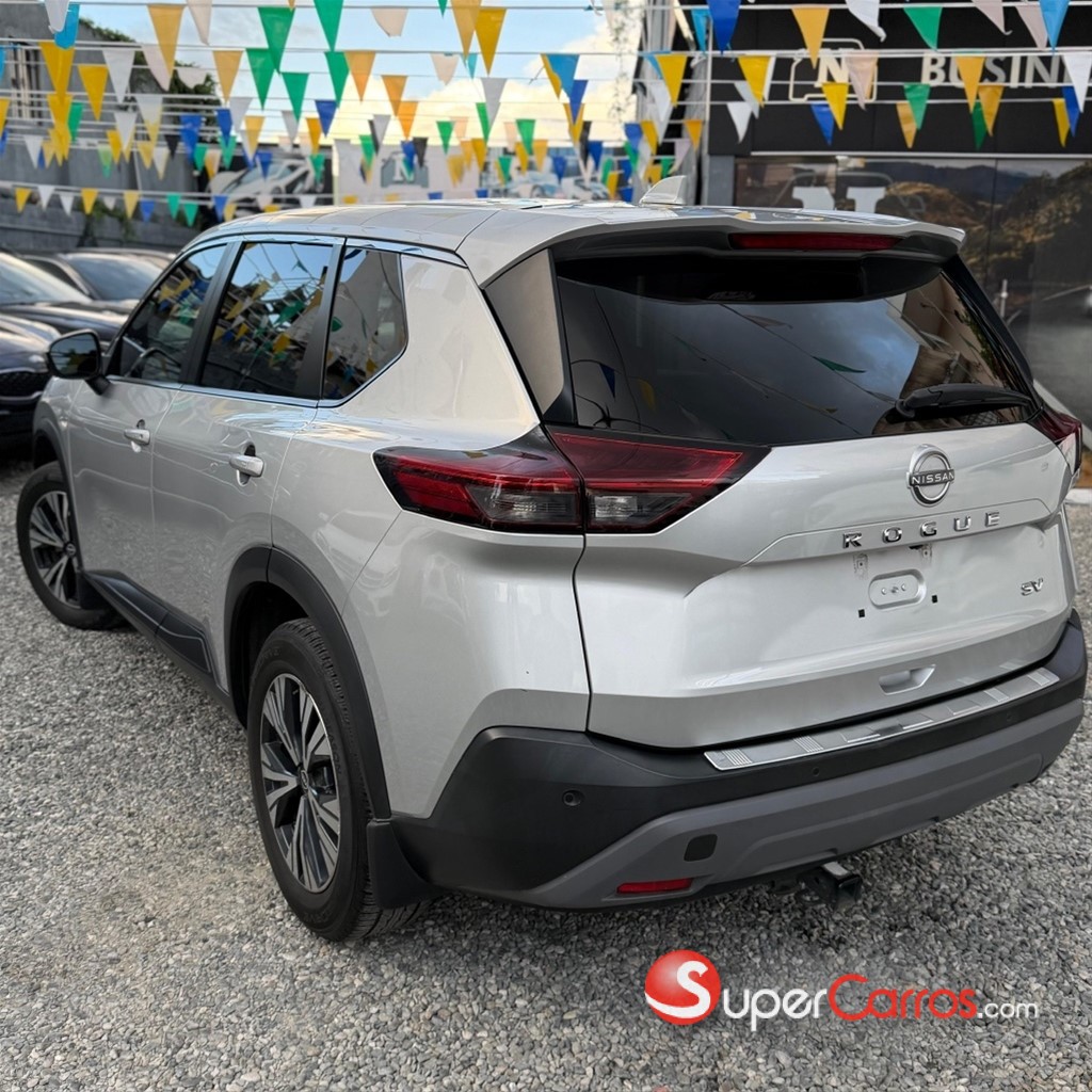 2022 Nissan Rogue SV — foto 3 / 12