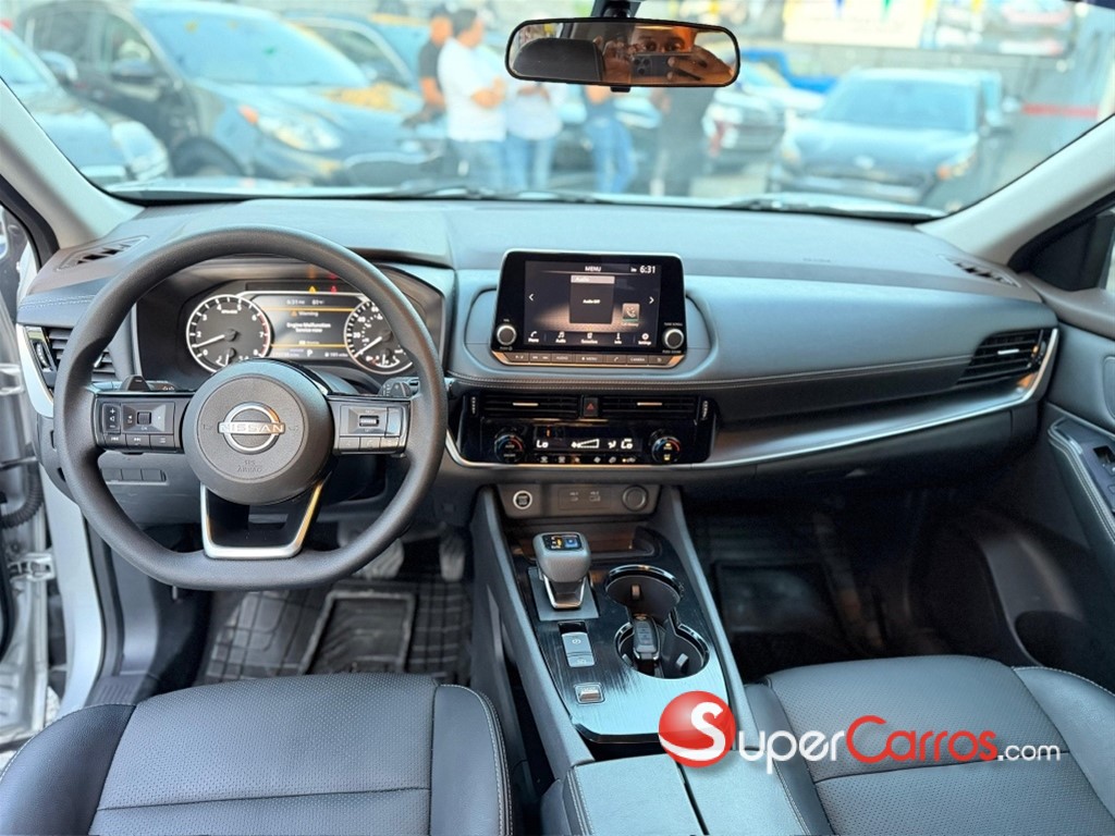 2022 Nissan Rogue SV — foto 4 / 12
