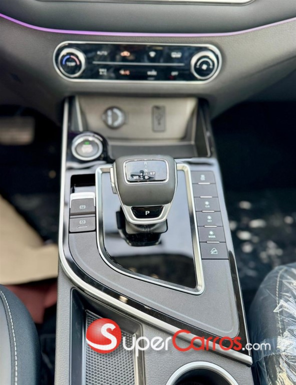 2026 Forthing T5 MACH — foto 4 / 11