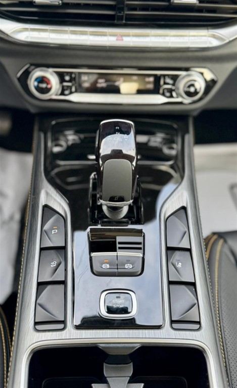 2026 Bestune T-77 Premium — foto 7 / 11