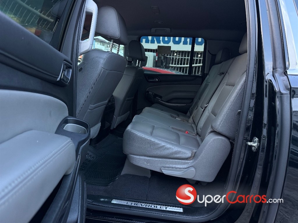 2020 Chevrolet Suburban LT — foto 4 / 12