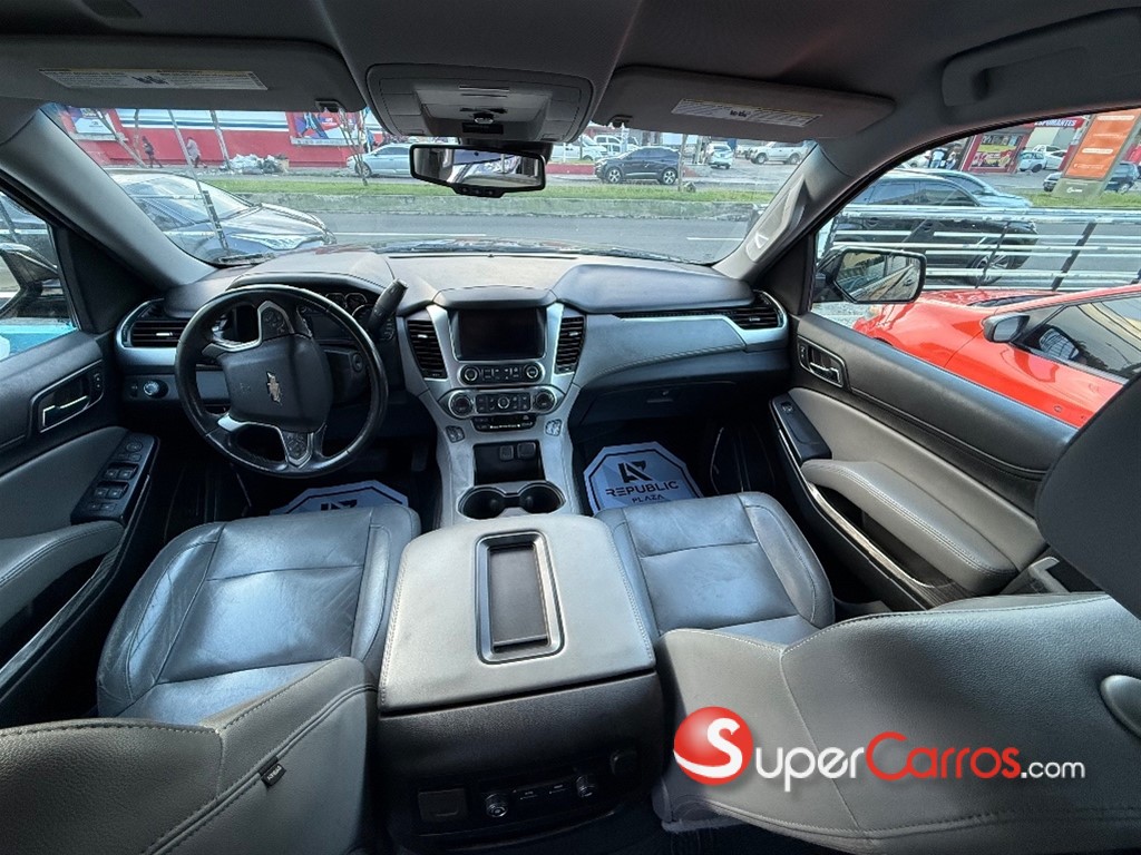 2020 Chevrolet Suburban LT — foto 12 / 12