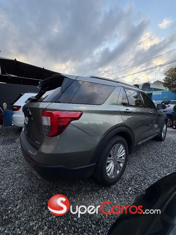 2020 Ford Explorer Limited — foto 6 / 8